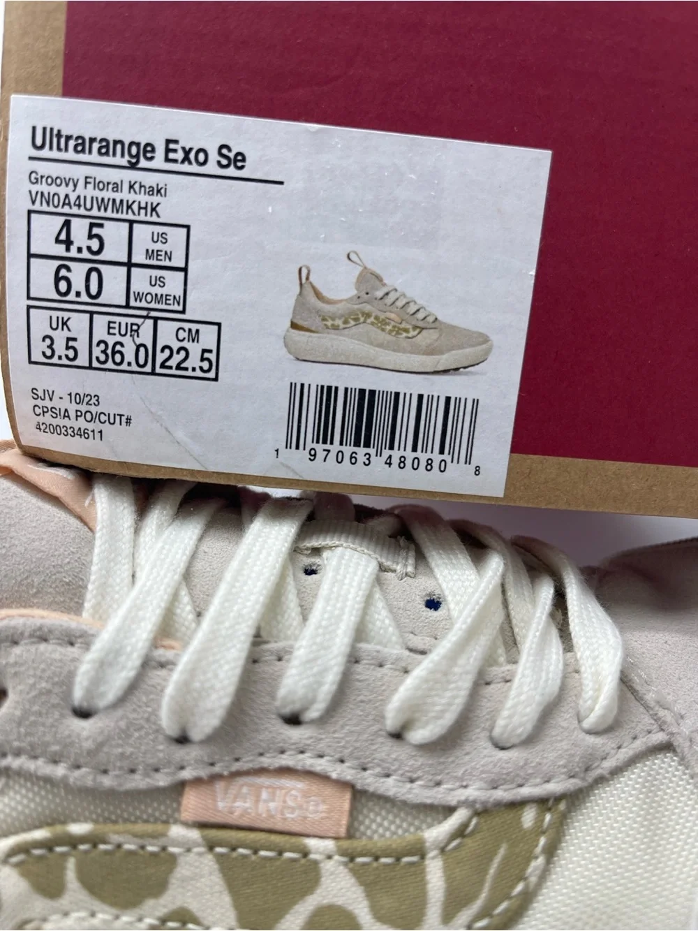 Vans WMNS Ultrarange Exo Se
Groovy Floral Khaki
VN0A4UWMKHK Sneakers - Picture 15 of 16